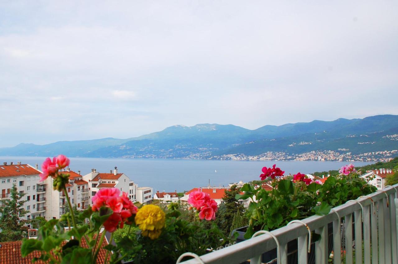 Apartment Rijeka With Sea View Exterior foto